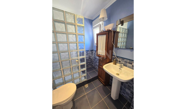 Odsprzedaż - Kamienica - Torrevieja - Los Balcones