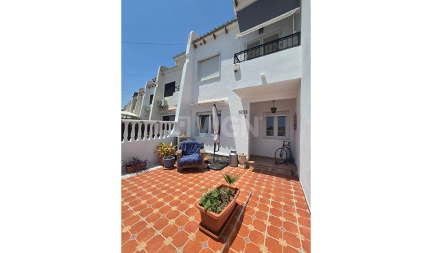 Odsprzedaż - Kamienica - Torrevieja - Los Balcones