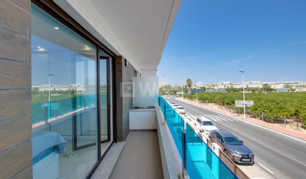 Odsprzedaż - Kamienica - Torrevieja - Los Balcones