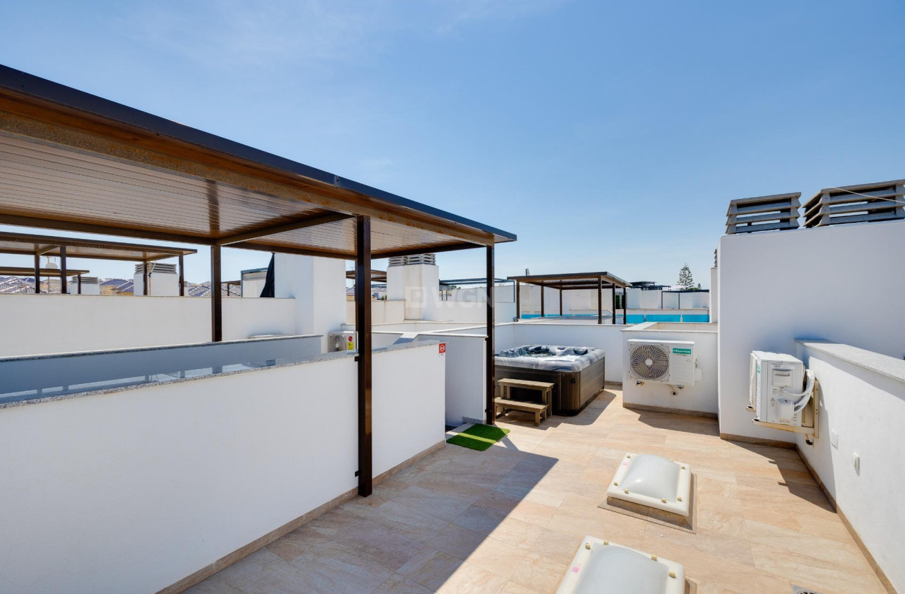 Odsprzedaż - Kamienica - Torrevieja - Los Balcones