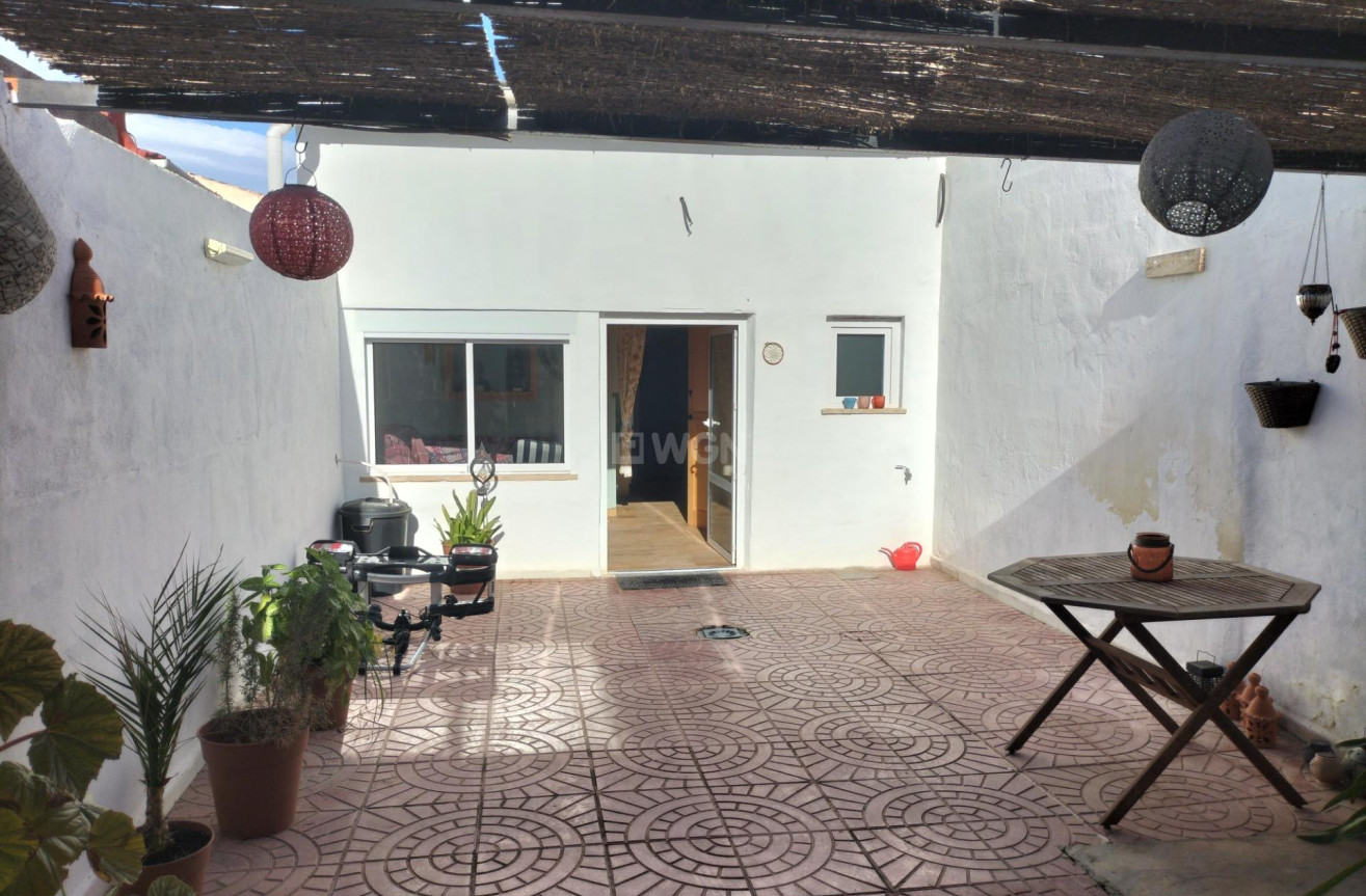 Odsprzedaż - Kamienica - Formentera del Segura - Centro