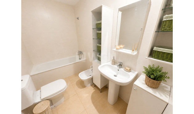 Odsprzedaż - Mieszkanie w bloku - Mar Menor Golf Resort - Inland