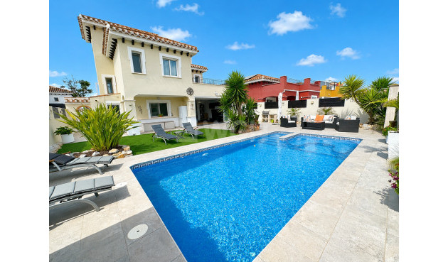 Odsprzedaż - Villa - Mar Menor Golf Resort - Inland
