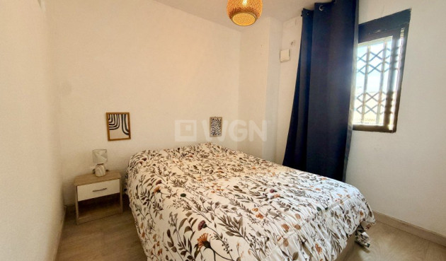 Odsprzedaż - Mieszkanie w bloku - La Mata - Costa Blanca
