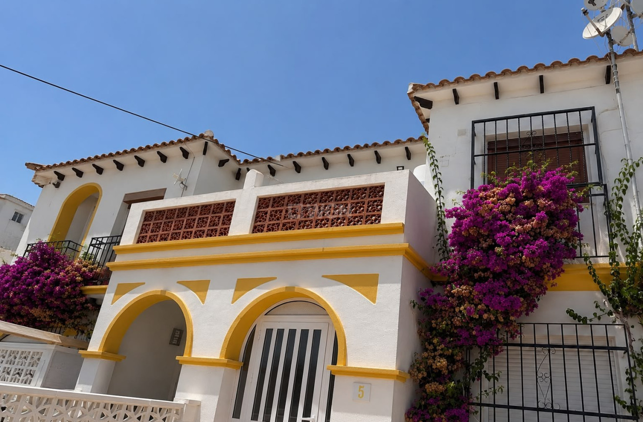 Odsprzedaż - Mieszkanie w bloku - Orihuela Costa - Costa Blanca
