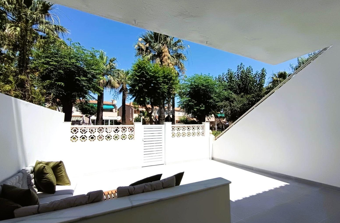 Odsprzedaż - Bungalow - Orihuela Costa - Costa Blanca