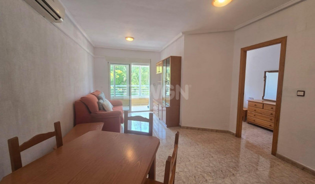 Odsprzedaż - Mieszkanie w bloku - Torrevieja - Habaneras