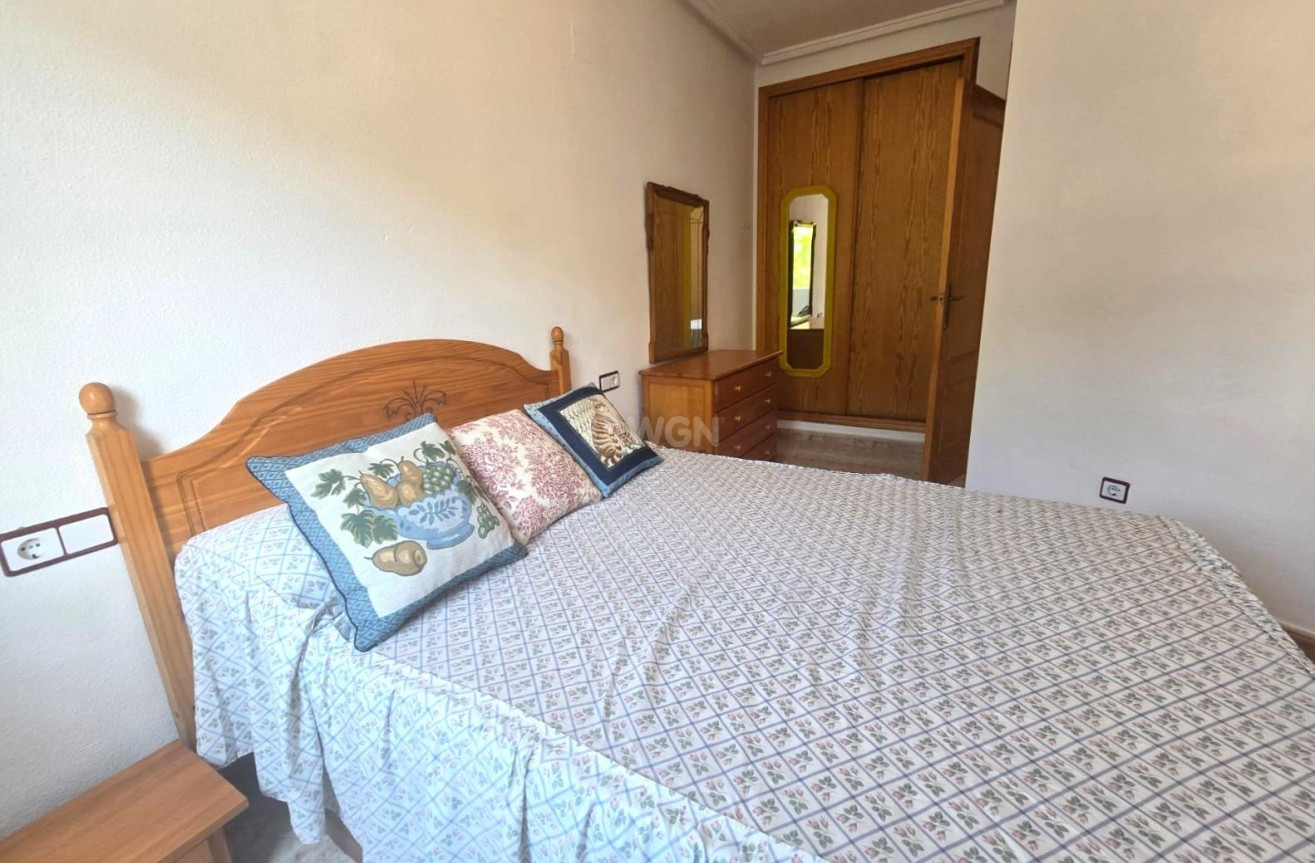 Odsprzedaż - Mieszkanie w bloku - Torrevieja - Habaneras