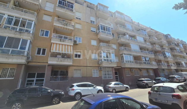 Odsprzedaż - Mieszkanie w bloku - Torrevieja - Habaneras
