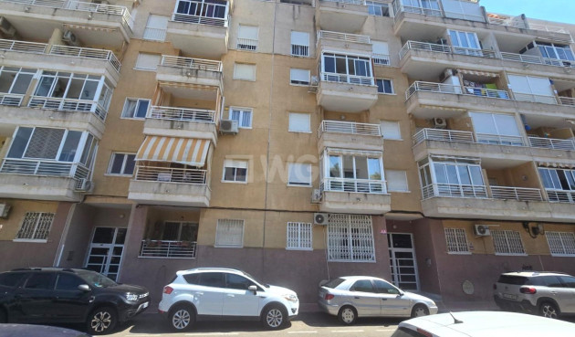 Odsprzedaż - Mieszkanie w bloku - Torrevieja - Habaneras