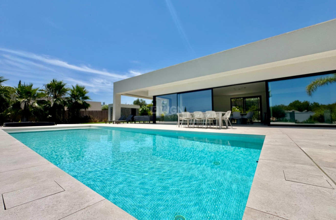 Reventa - Villa - Orihuela - Las Colinas Golf