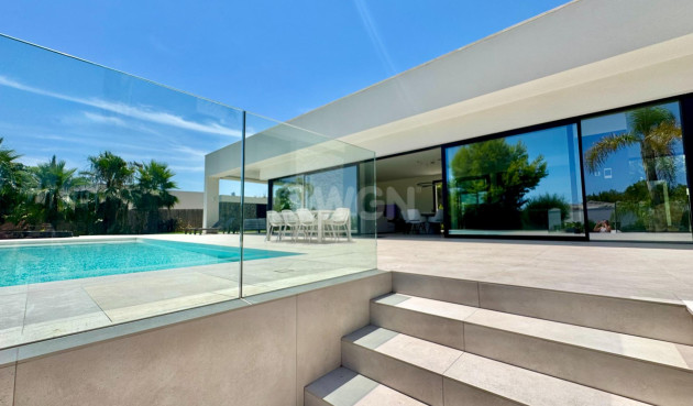 Reventa - Villa - Orihuela - Las Colinas Golf