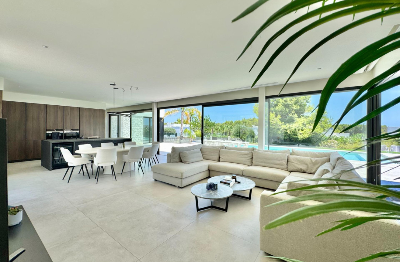 Reventa - Villa - Orihuela - Las Colinas Golf