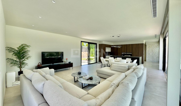 Reventa - Villa - Orihuela - Las Colinas Golf