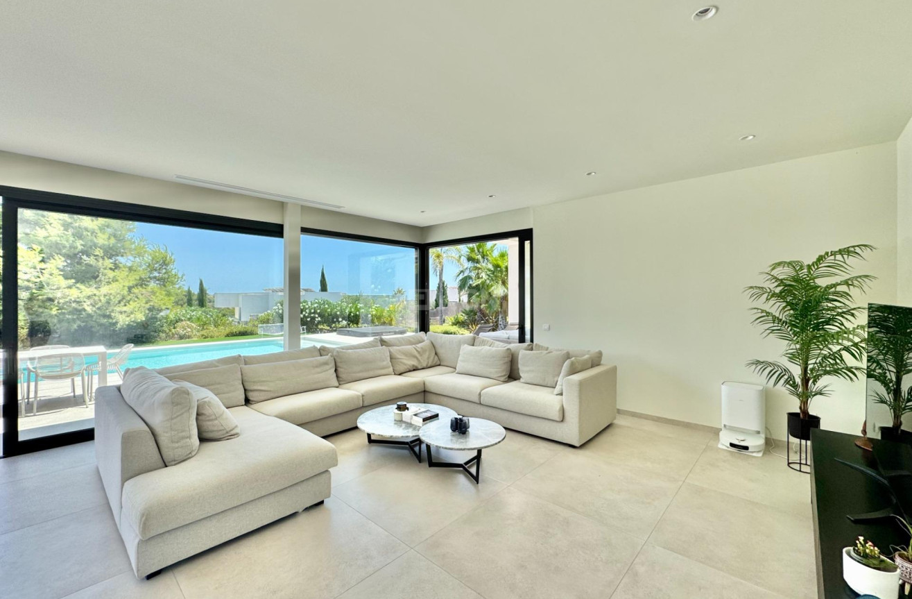 Reventa - Villa - Orihuela - Las Colinas Golf