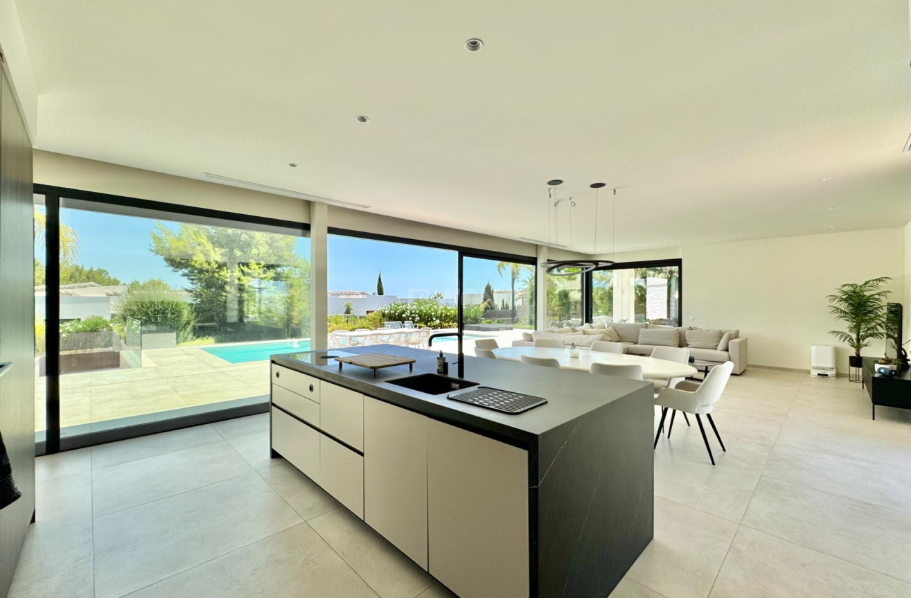 Reventa - Villa - Orihuela - Las Colinas Golf