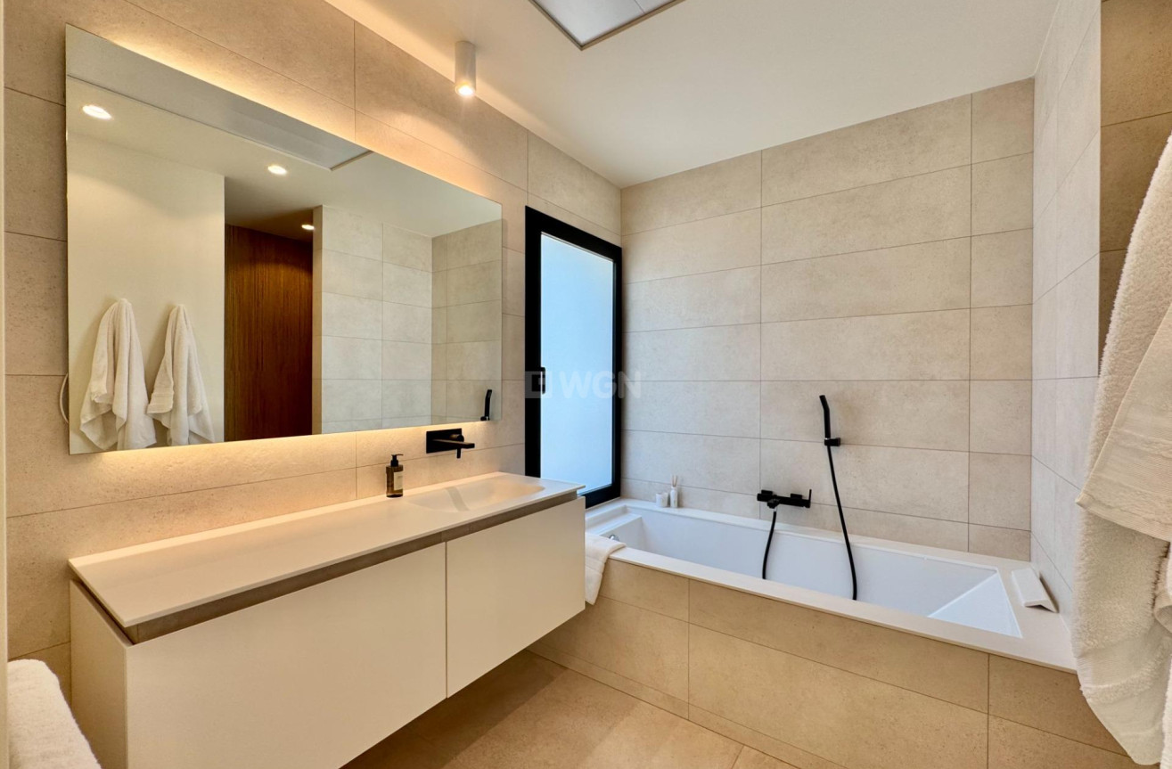 Reventa - Villa - Orihuela - Las Colinas Golf