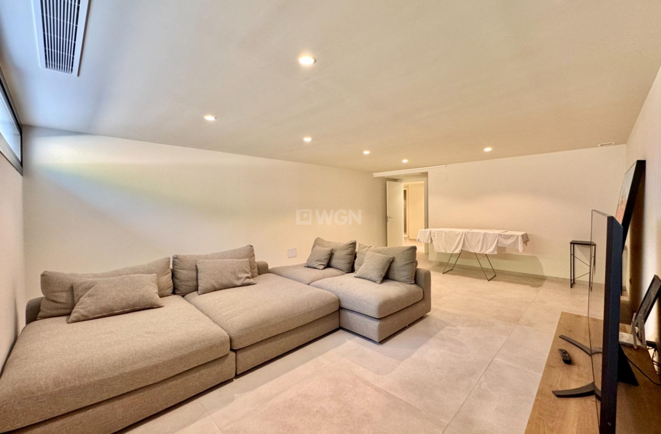 Reventa - Villa - Orihuela - Las Colinas Golf