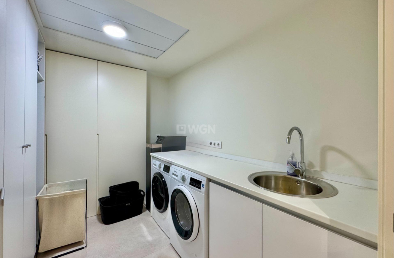 Reventa - Villa - Orihuela - Las Colinas Golf