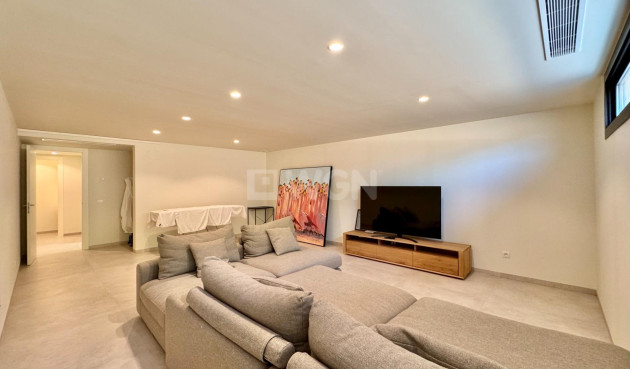 Reventa - Villa - Orihuela - Las Colinas Golf