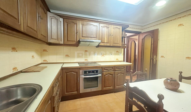 Wiederverkauf - Wohnung - Torrevieja - Centro