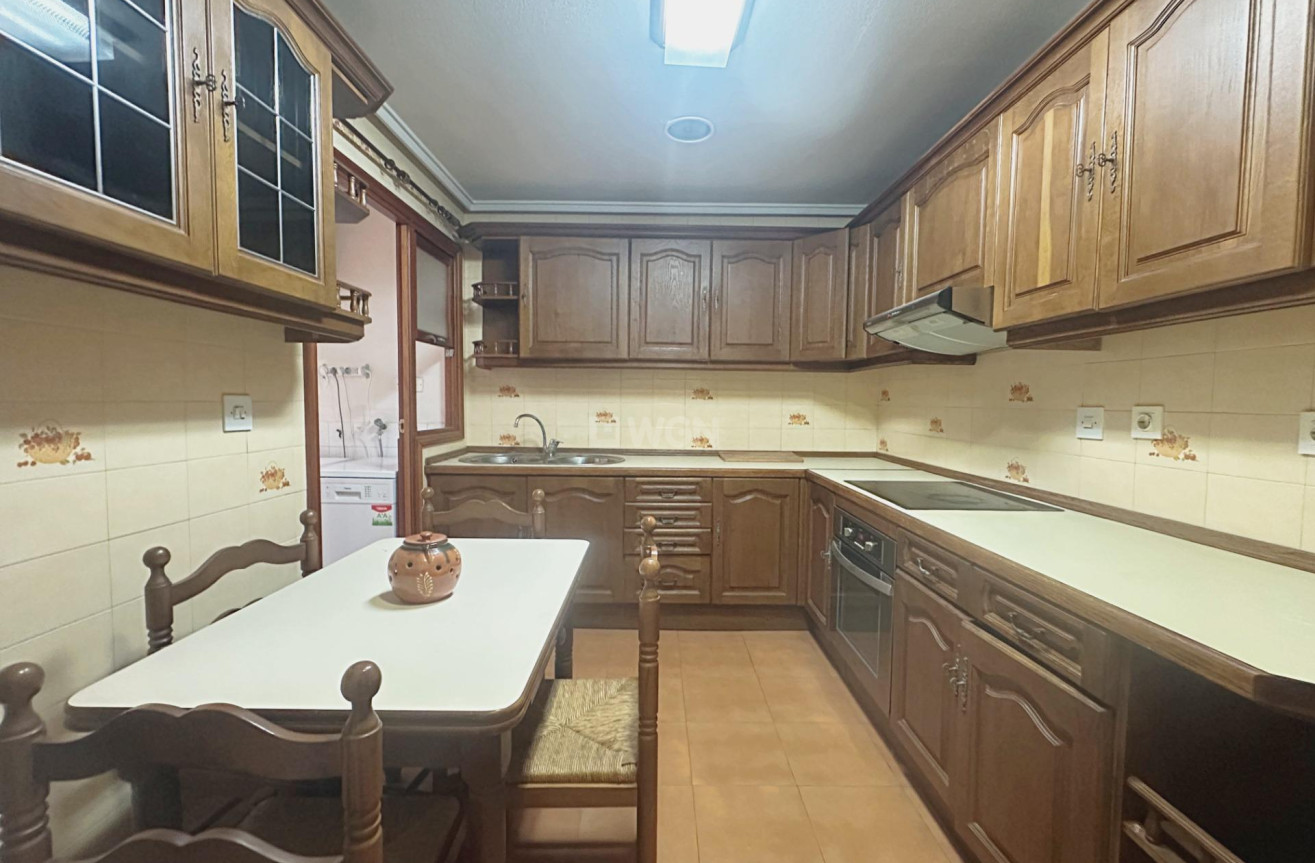 Wiederverkauf - Wohnung - Torrevieja - Centro