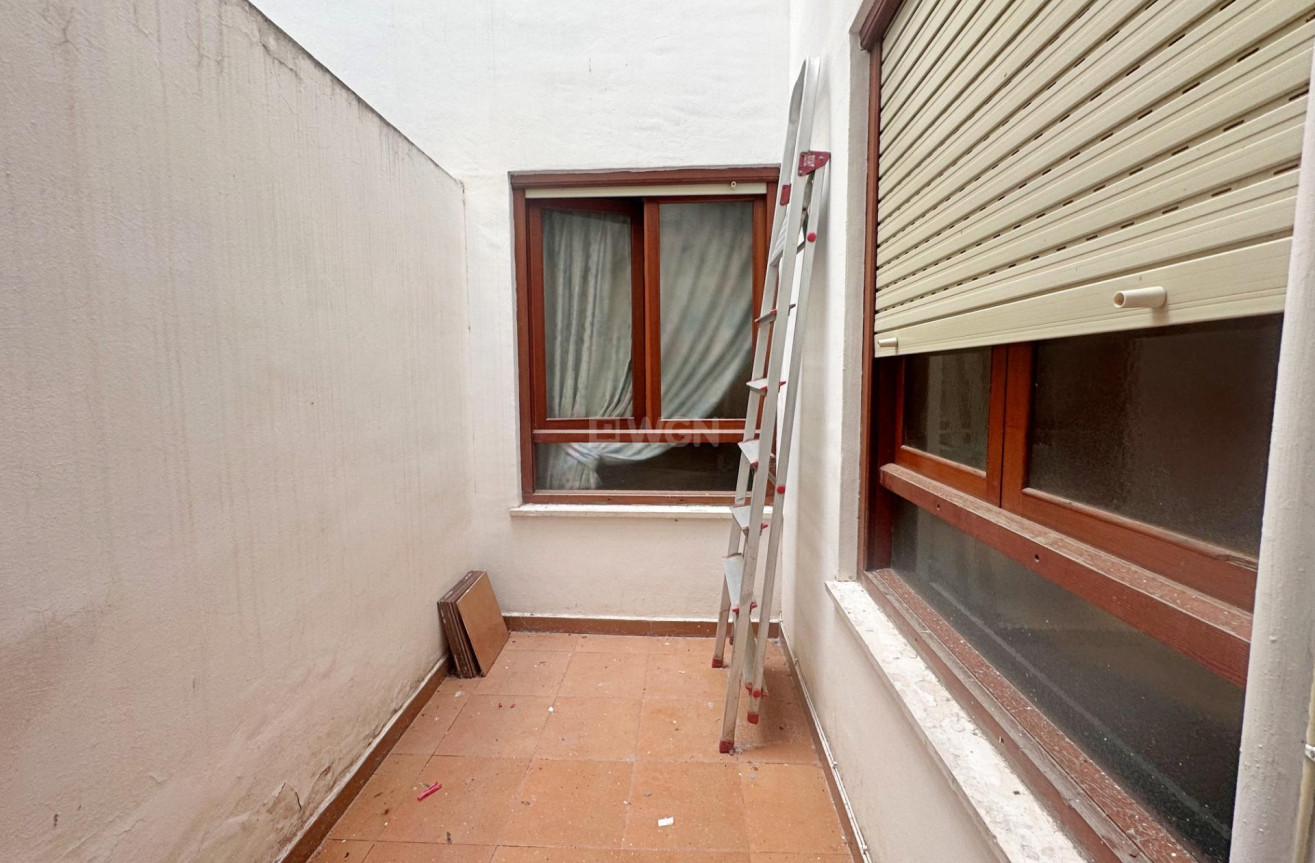 Wiederverkauf - Wohnung - Torrevieja - Centro