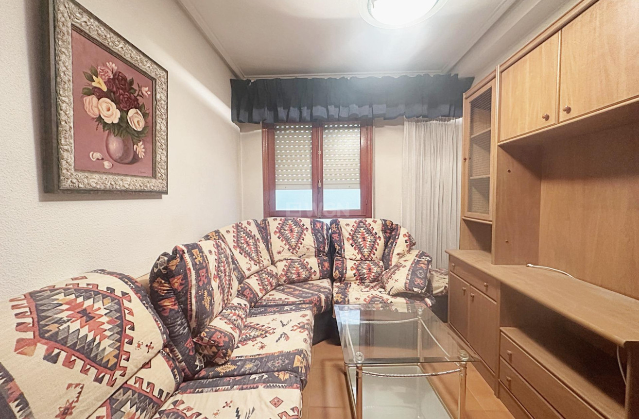 Wiederverkauf - Wohnung - Torrevieja - Centro