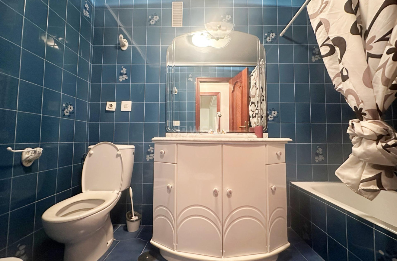 Wiederverkauf - Wohnung - Torrevieja - Centro