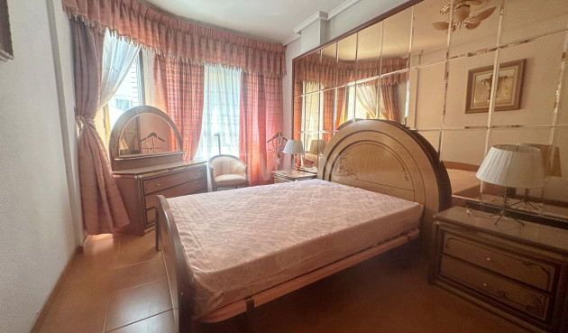 Wiederverkauf - Wohnung - Torrevieja - Centro