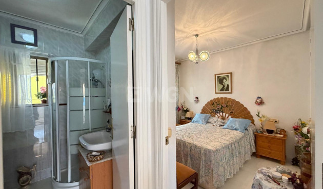Odsprzedaż - Bungalow - Torrevieja - Torreblanca