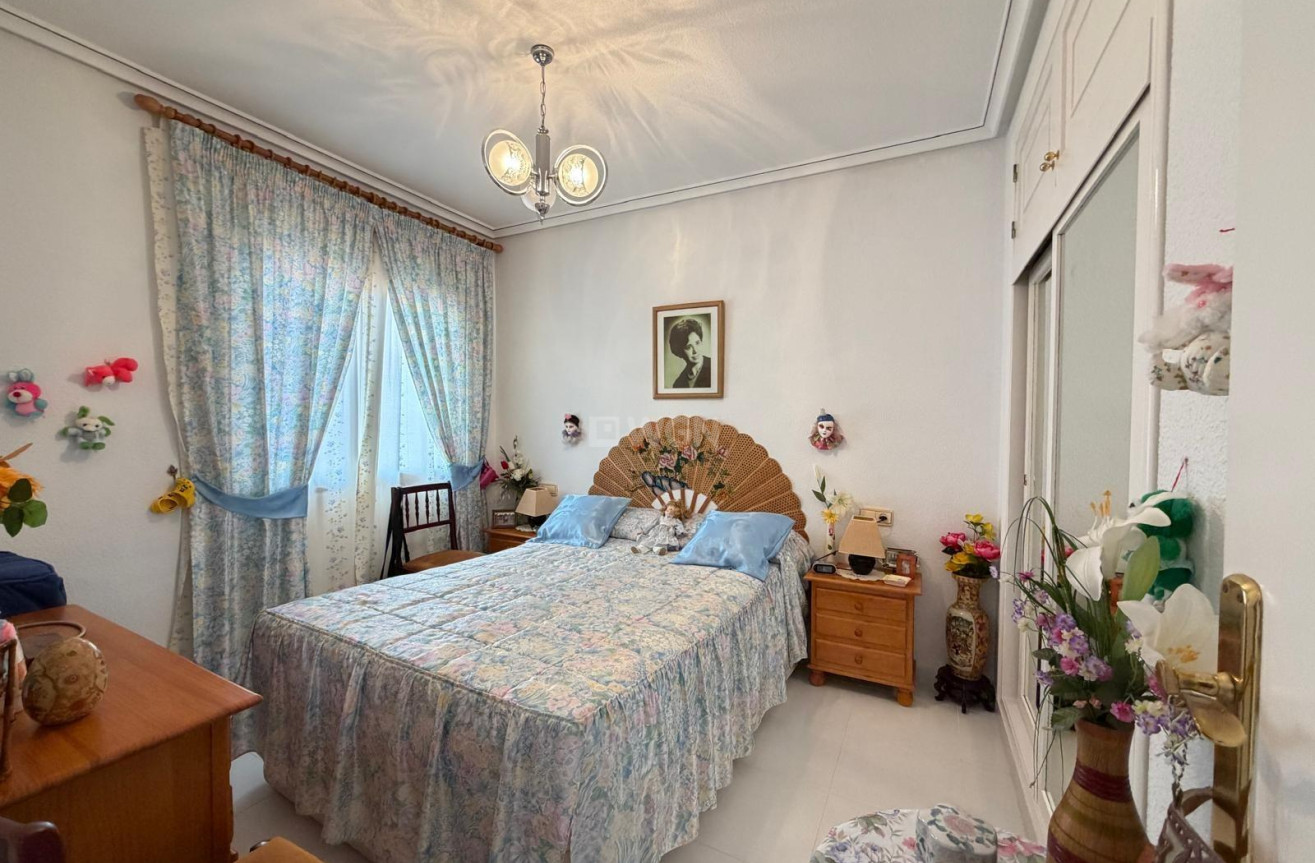 Odsprzedaż - Bungalow - Torrevieja - Torreblanca