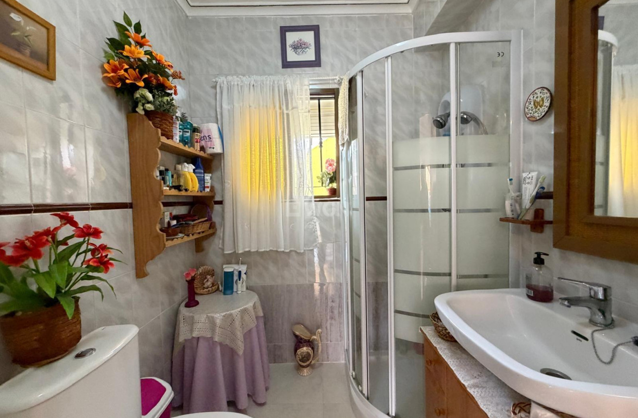 Odsprzedaż - Bungalow - Torrevieja - Torreblanca
