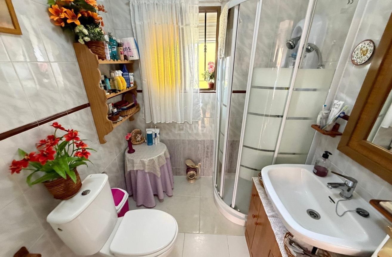 Odsprzedaż - Bungalow - Torrevieja - Torreblanca