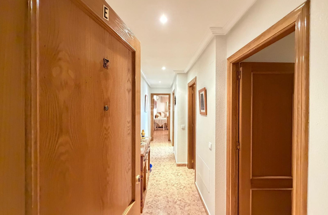 Reventa - Apartamento / piso - Torrevieja - Playa del Cura