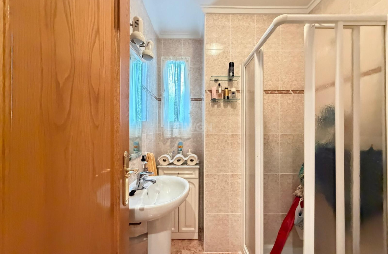 Reventa - Apartamento / piso - Torrevieja - Playa del Cura