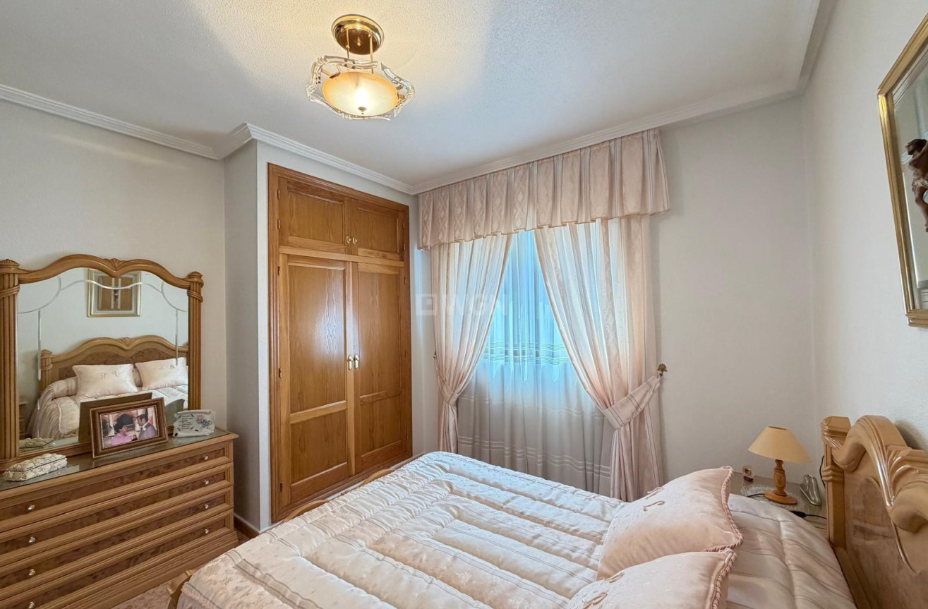Reventa - Apartamento / piso - Torrevieja - Playa del Cura