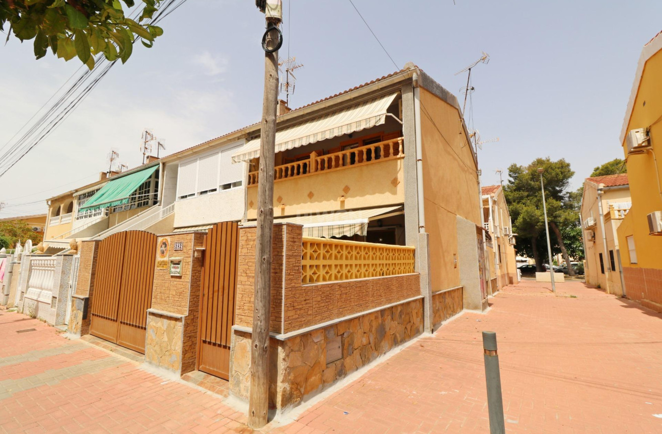 Resale - Townhouse - Torrevieja - Playa De Los Naufragos