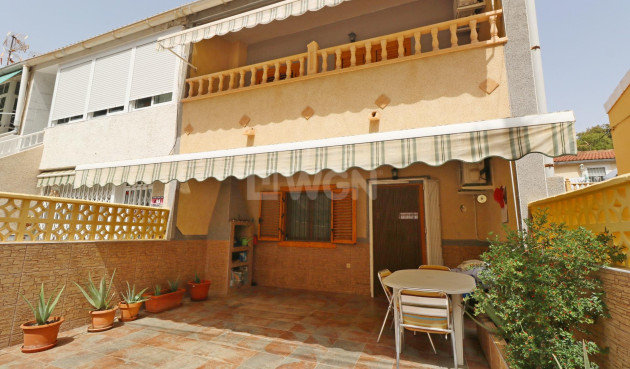 Resale - Townhouse - Torrevieja - Playa De Los Naufragos