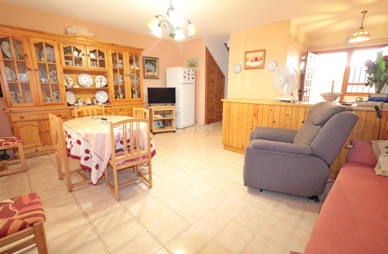 Resale - Townhouse - Torrevieja - Playa De Los Naufragos