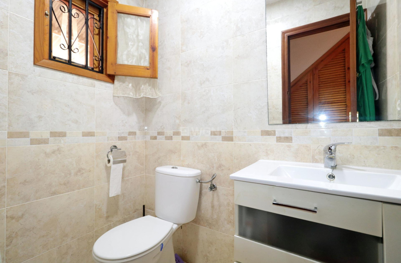 Resale - Townhouse - Torrevieja - Playa De Los Naufragos