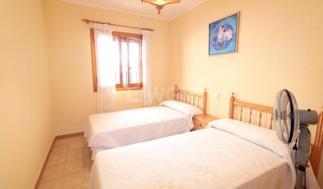 Resale - Townhouse - Torrevieja - Playa De Los Naufragos