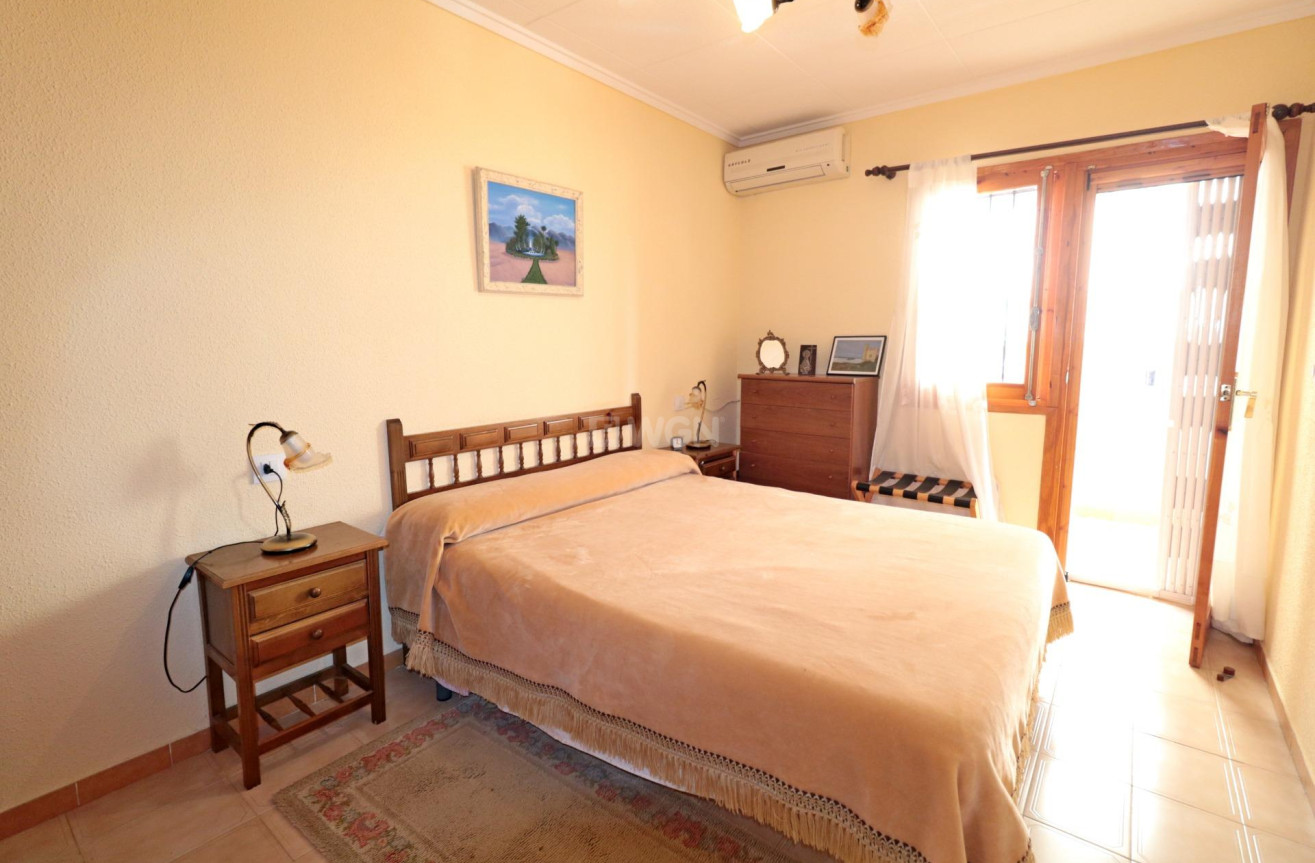 Resale - Townhouse - Torrevieja - Playa De Los Naufragos