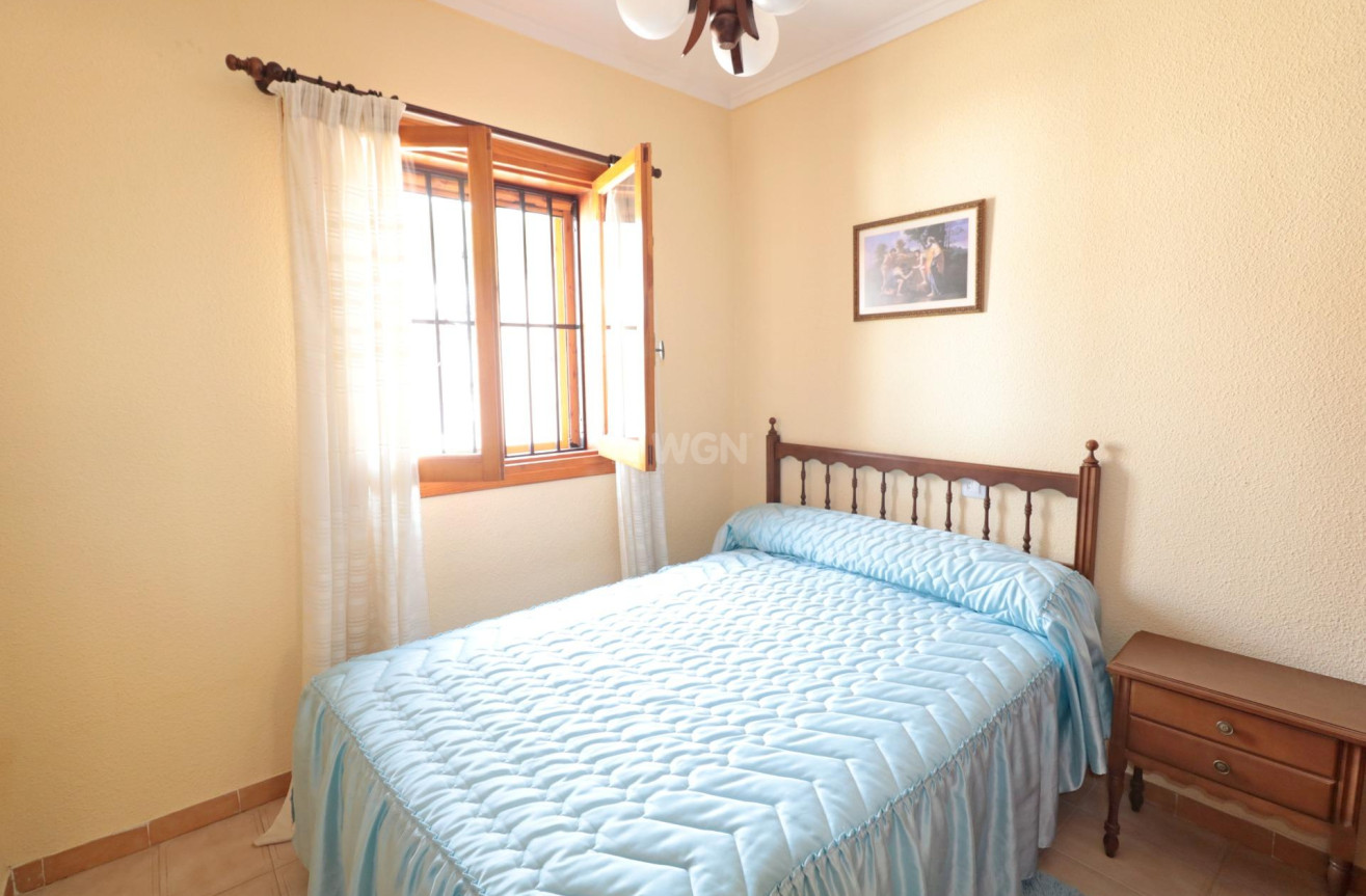 Resale - Townhouse - Torrevieja - Playa De Los Naufragos