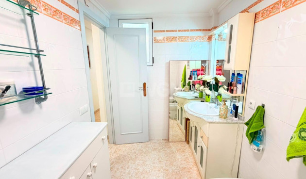 Reventa - Apartamento / piso - Torrevieja - Playa del Cura