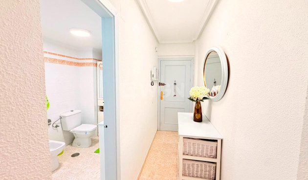 Reventa - Apartamento / piso - Torrevieja - Playa del Cura