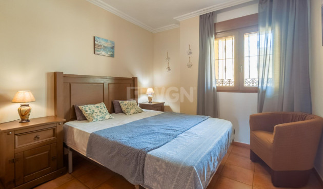 Odsprzedaż - Mieszkanie w bloku - Torrevieja - Acequion
