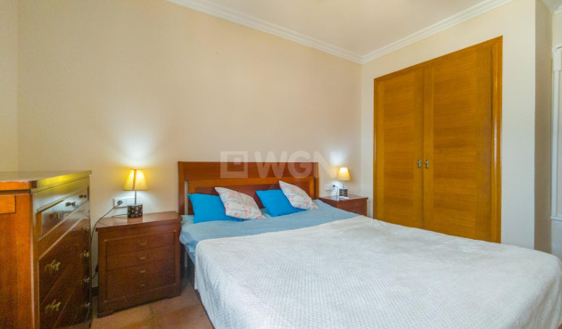 Odsprzedaż - Mieszkanie w bloku - Torrevieja - Acequion