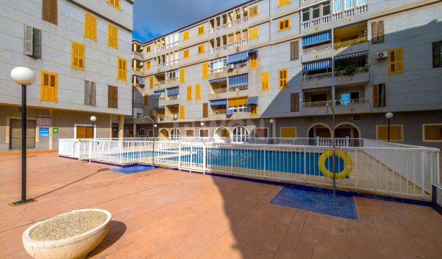 Odsprzedaż - Mieszkanie w bloku - Torrevieja - Acequion
