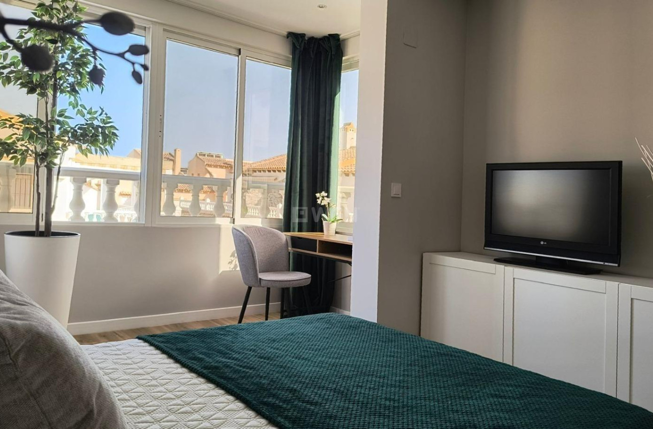 Odsprzedaż - Kamienica - Orihuela Costa - Los Balcones